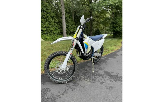 2025 FX 350 - Husqvarna Motorcycles