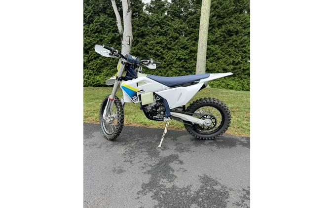 2025 FX 350 - Husqvarna Motorcycles