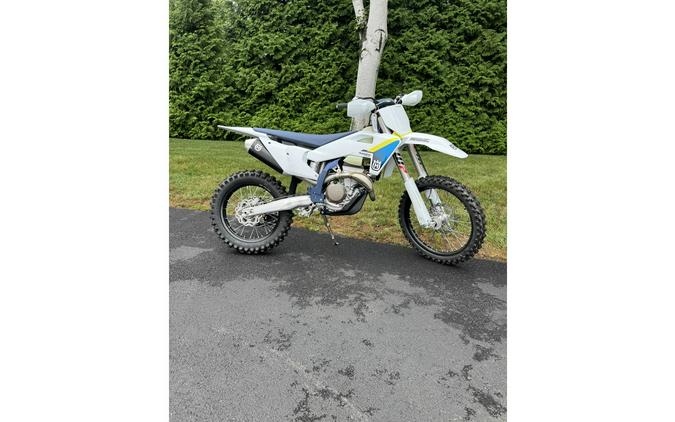 2025 FX 350 - Husqvarna Motorcycles