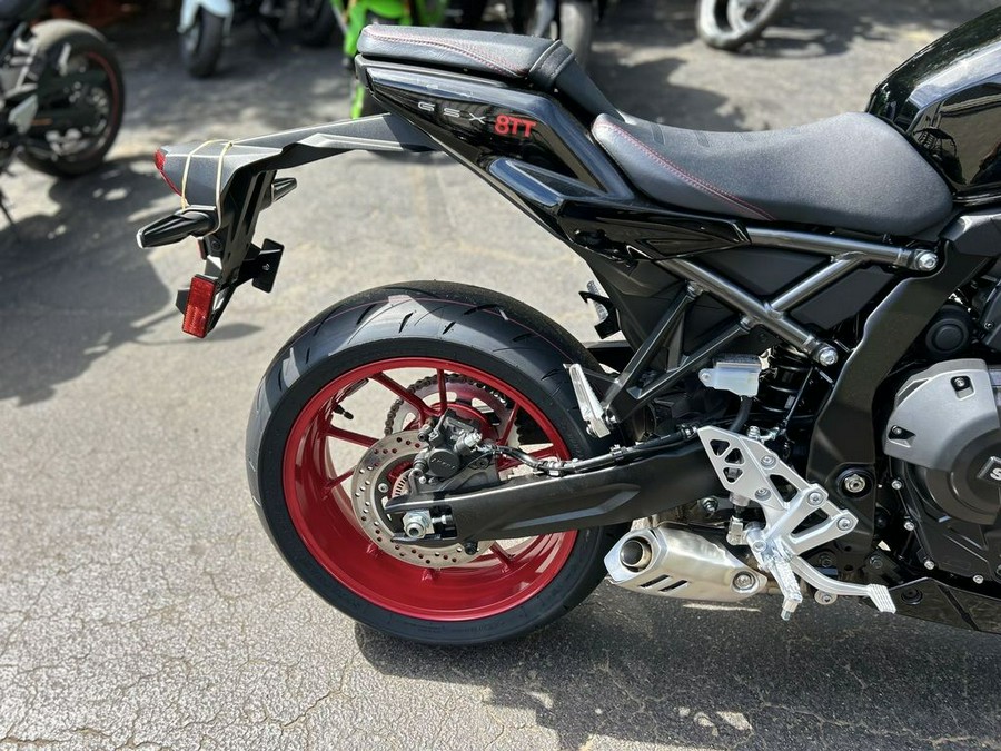 2026 Suzuki GSX-8TT