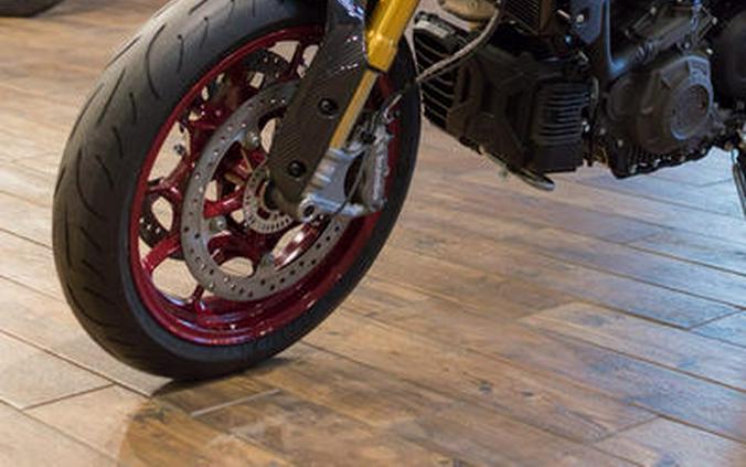 2024 Indian Motorcycle® FTR R Carbon Carbon Fiber