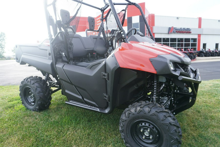 2025 Honda PIONEER 700