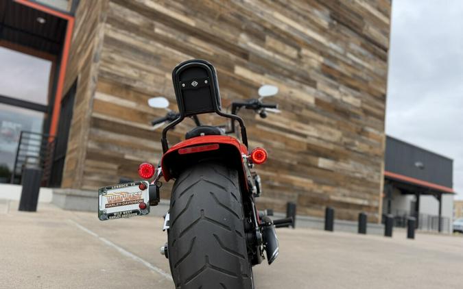 2017 Harley-Davidson® Breakout® Custom Colour Laguna Orange
