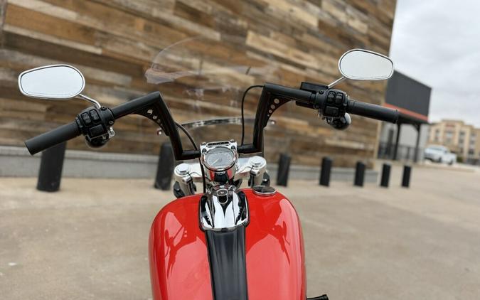 2017 Harley-Davidson® Breakout® Custom Colour Laguna Orange