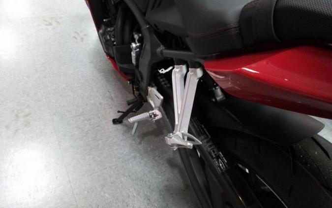 2026 Honda® CBR650R E-Clutch