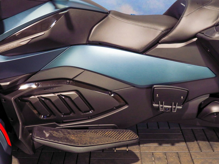 2026 Can-Am Spyder RT Limited Dark