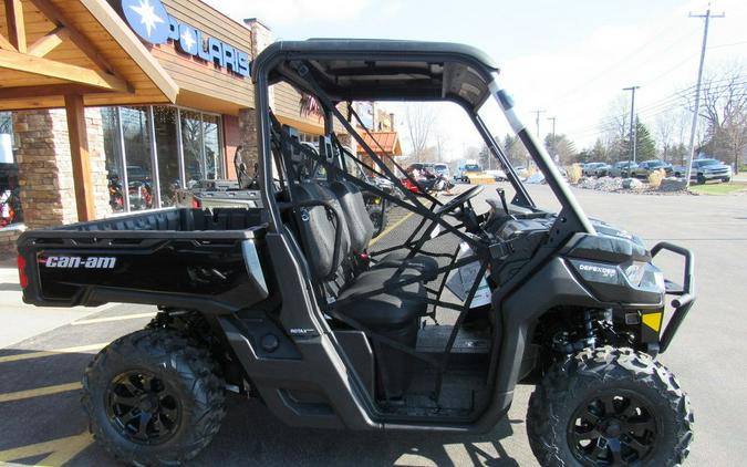 2023 Can-Am® Defender XT HD9