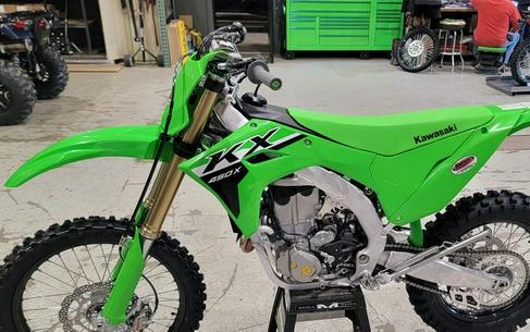 2024 Kawasaki KX450 First Look [9 Fast Facts, Specs, Photos]