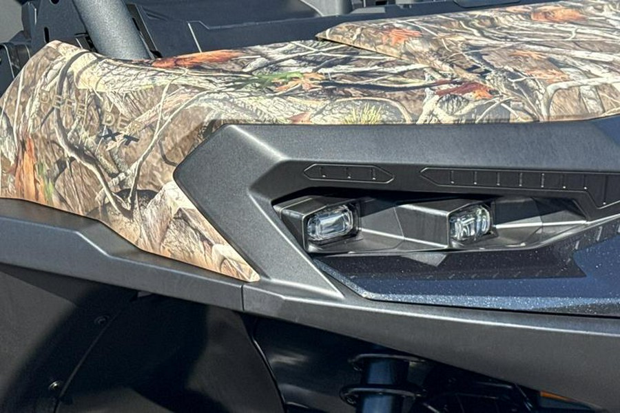 2026 Can-Am® SSV DEF MAX XT 65 HD11 CA 26