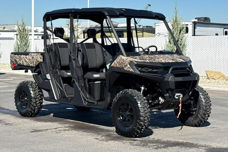 2026 Can-Am® SSV DEF MAX XT 65 HD11 CA 26