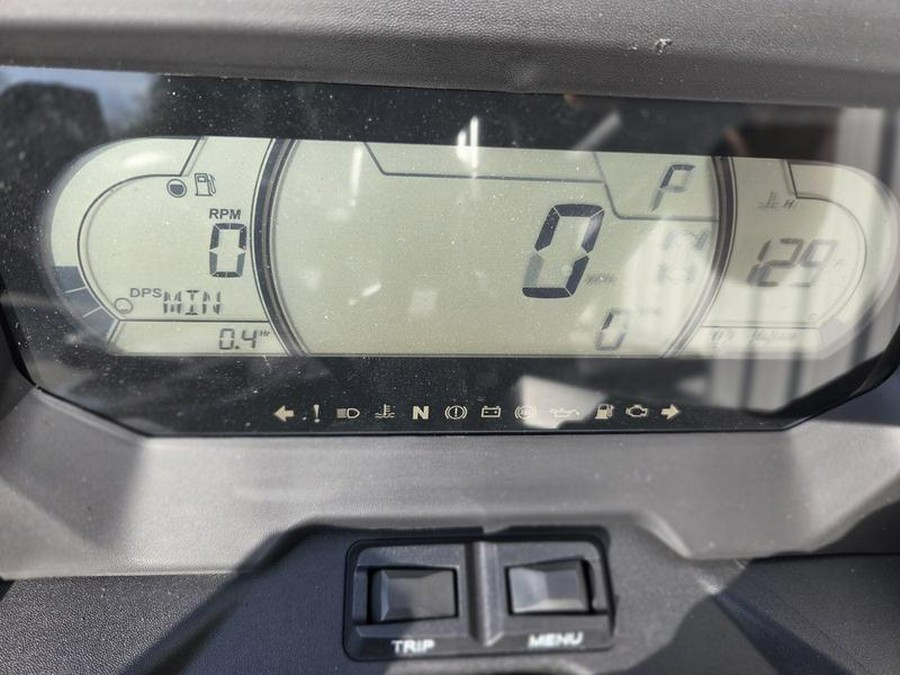 2026 Can-Am® Outlander X mr 1000R Granite Grey