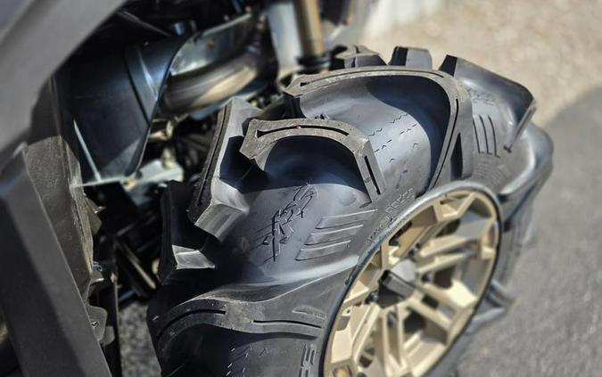 2026 Can-Am® Outlander X mr 1000R Granite Grey