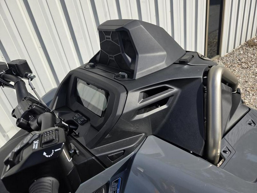 2026 Can-Am® Outlander X mr 1000R Granite Grey