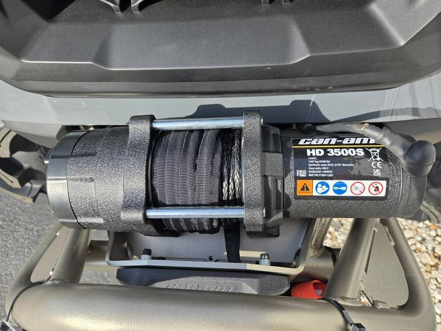 2026 Can-Am® Outlander X mr 1000R Granite Grey