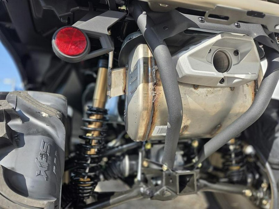 2026 Can-Am® Outlander X mr 1000R Granite Grey