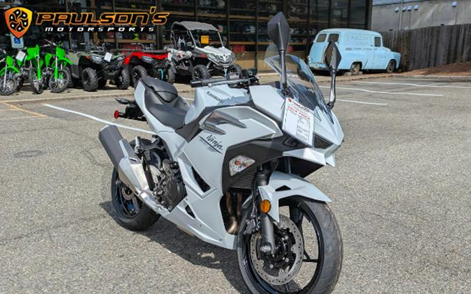 2025 Kawasaki Ninja 500