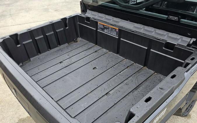 2026 Can-Am Defender XT CAB HD11