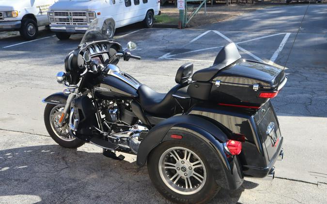 2019 Harley-Davidson Tri Glide Ultra FLHTCUTG