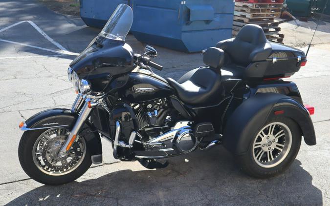 2019 Harley-Davidson Tri Glide Ultra FLHTCUTG