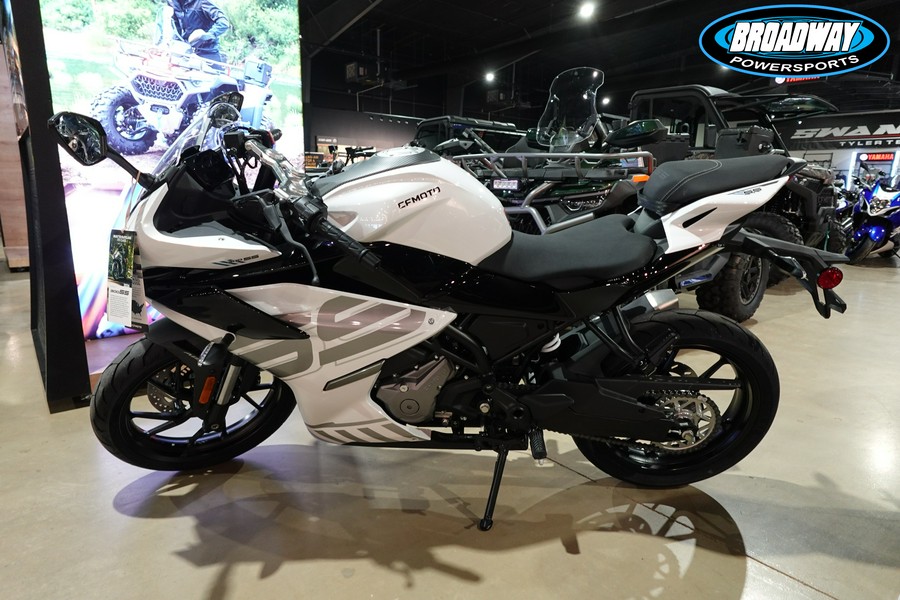 2026 CFMOTO 300SS