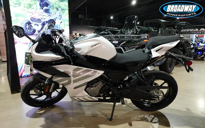 2026 CFMOTO 300SS