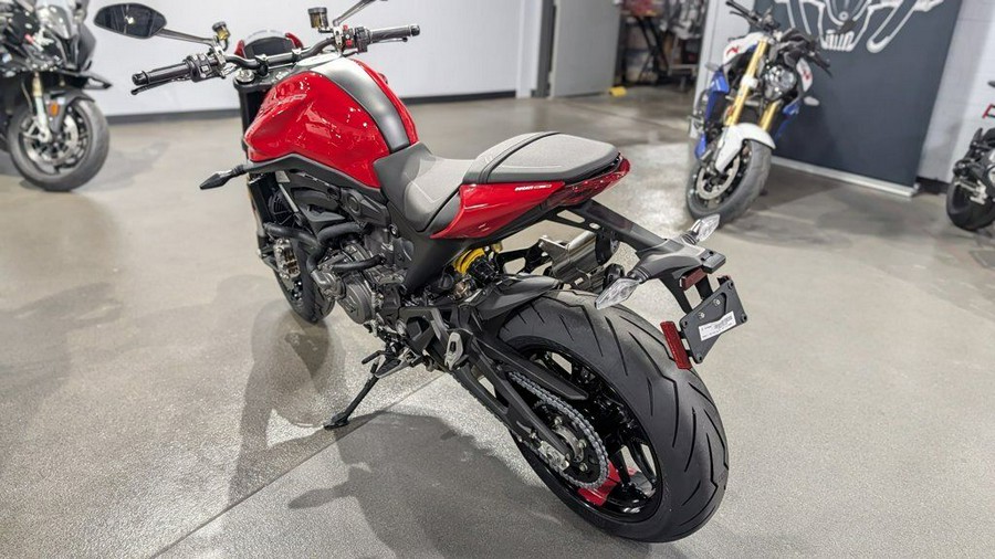 2025 Ducati MONSTER PLUS