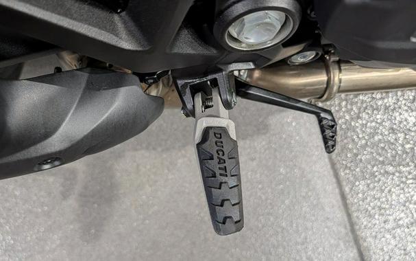 2025 Ducati MONSTER PLUS