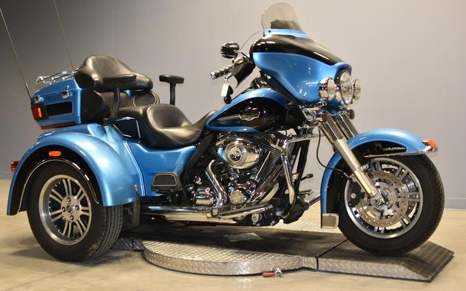 2011 Harley-Davidson Tri Glide Ultra Classic FLHTCUTG