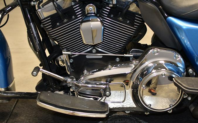 2011 Harley-Davidson Tri Glide Ultra Classic FLHTCUTG
