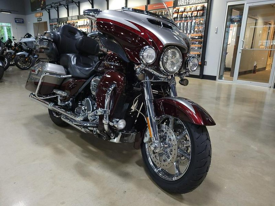 2015 Harley-Davidson® FLHTKSE - CVO™ Limited