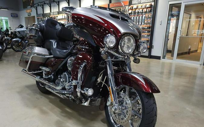 2015 Harley-Davidson® FLHTKSE - CVO™ Limited