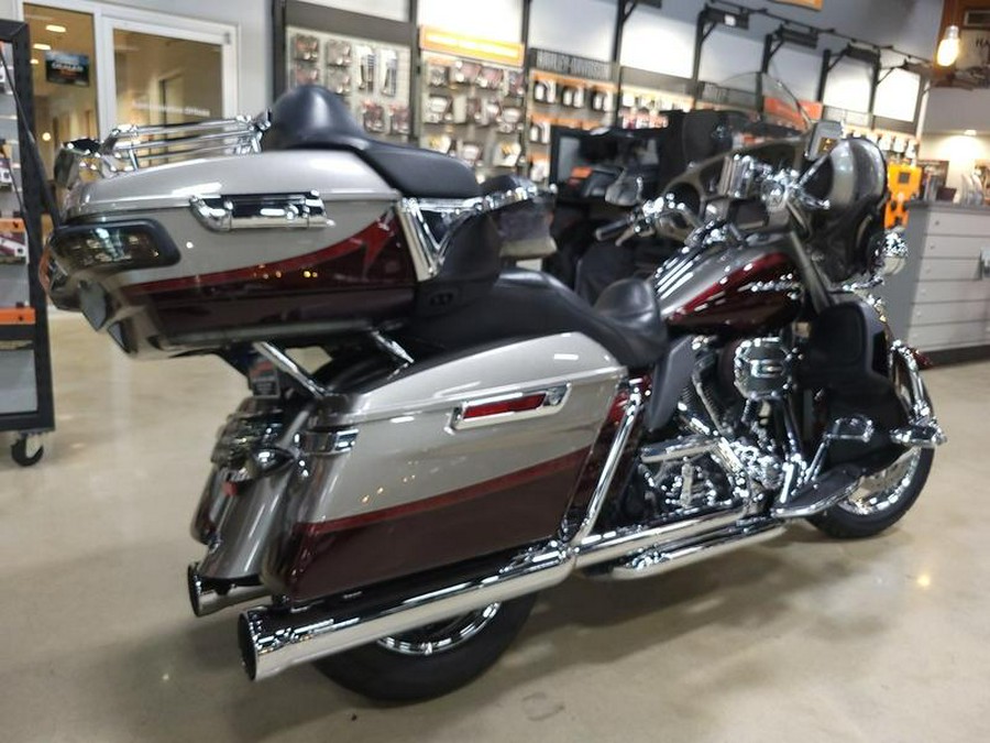 2015 Harley-Davidson® FLHTKSE - CVO™ Limited