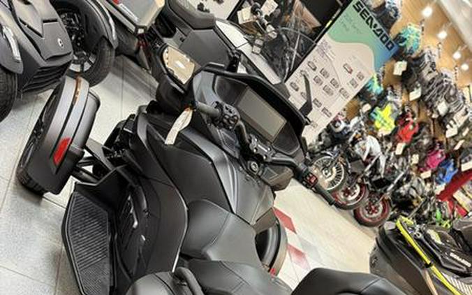 2026 Can-Am® Spyder RT Limited Dark