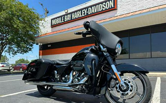 2016 Harley-Davidson CVO™ Street Glide®