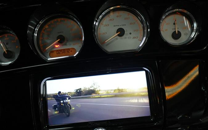 2015 Harley-Davidson Street Glide Special FLHXS