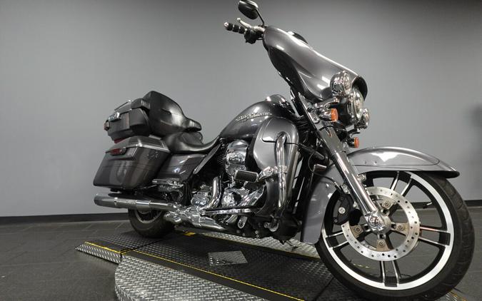 2015 Harley-Davidson Street Glide Special FLHXS