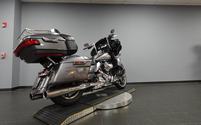 2015 Harley-Davidson Street Glide Special FLHXS