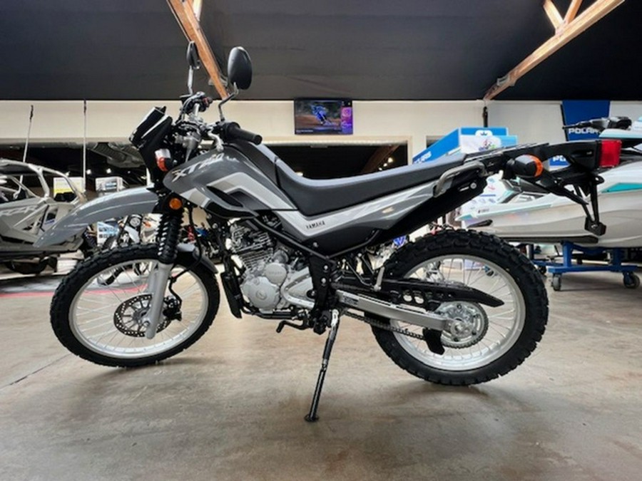 2025 Yamaha XT250SC
