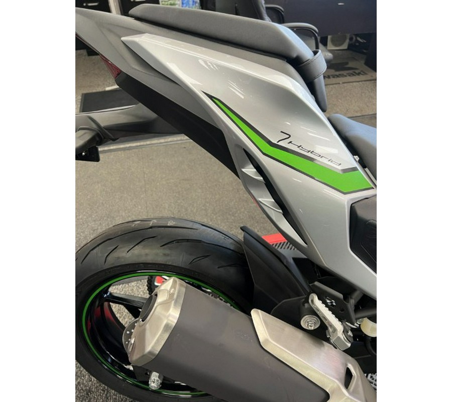 2024 Kawasaki Ninja 7 Hybrid ABS