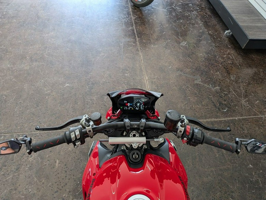 2022 Ducati Streetfighter V2 Ducati Red V2