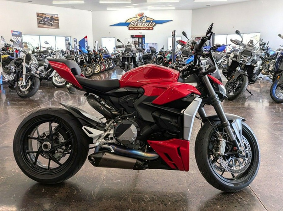2022 Ducati Streetfighter V2 Ducati Red V2