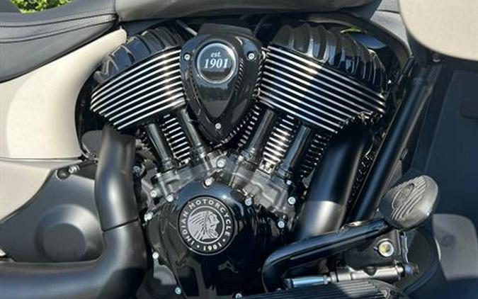 2023 Indian Motorcycle Roadmaster® Dark Horse®