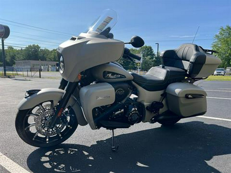 2023 Indian Motorcycle Roadmaster® Dark Horse®