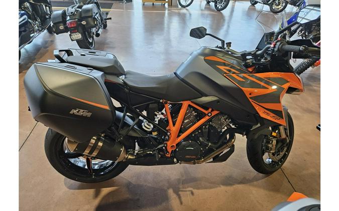 2024 KTM 1290 SUPER DUKE GT