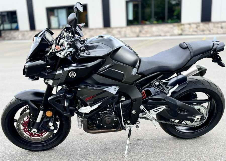 2017 Yamaha FZ 10