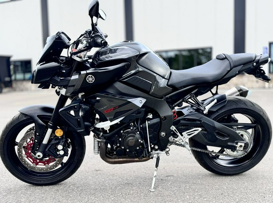 2017 Yamaha FZ 10