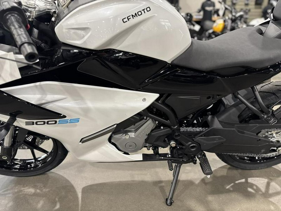 2025 CFMOTO 300SS