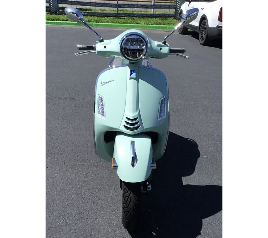 2023 Vespa GTS 300