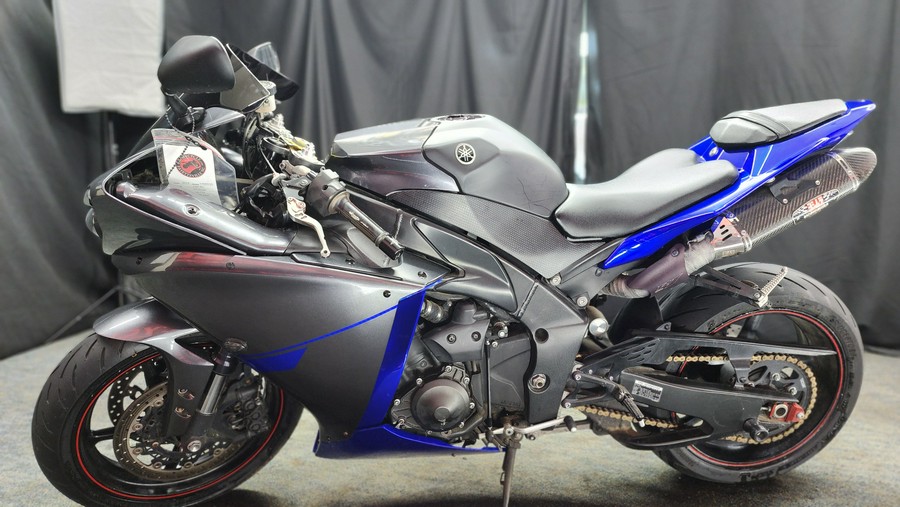 2013 Yamaha YZF-R1