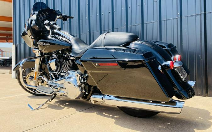 FLHX 2017 Street Glide®